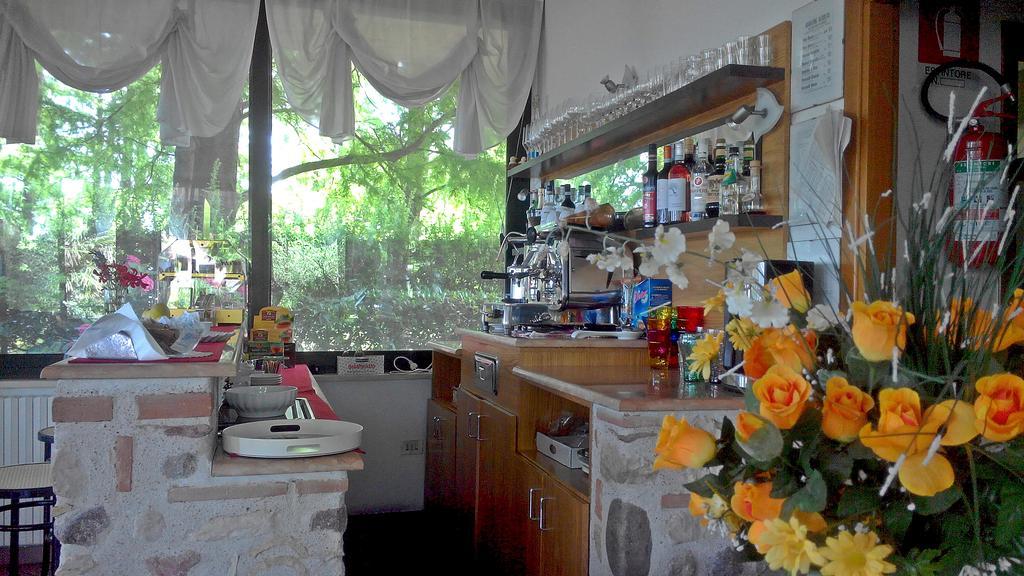 Albergo Il Biancospino Sirmione Eksteriør bilde