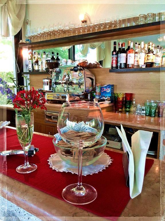 Albergo Il Biancospino Sirmione Eksteriør bilde